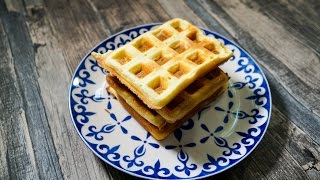 Waffelteig Grundrezept  Rezept und Anleitung  Natürlich Lecker [upl. by Arolf]