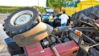 Felborította a traktort a belecsapódó Volkswagen  Három súlyos sérült Borgátánál Tractor crash [upl. by Araminta]