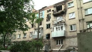 Ukraine situation humanitaire critique à Slaviansk [upl. by Attezi]