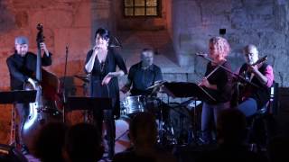 Romina Capitani ISOLA JAZZ quotBossa per Johnquot Galardini Live  Abbazia San Galgano Toscana [upl. by Zetroc153]