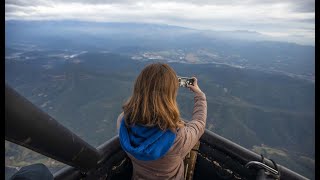 Viaje en globo por la Garrotxa Girona [upl. by Attenehs402]