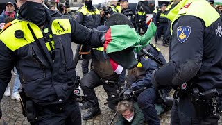 Nouvelle nuit de violences à Amsterdam sur fond de manifestation proPalestine [upl. by Nauqan]