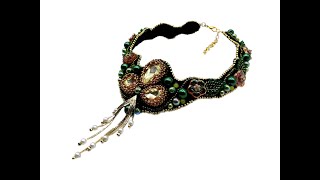 Halsband in grün Halskette mit Perlen Kristallen Blumen und Blüten [upl. by Gwenneth]