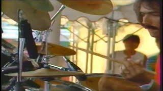 Lee Ritenour with Vinnie Colaiuta  Earth Run  Madarao Japan 1986 [upl. by Brian]