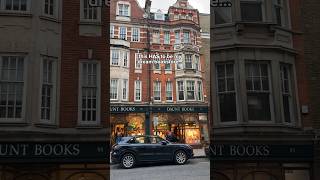 LONDON BOOK SHOPPING PART 1 booktube booktok bookshopping bookstore booklover [upl. by Klehm91]