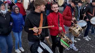 LÉcole carnavalesque aclote au carnaval des enfants 2023 à Nivelles [upl. by Ahsuatal798]