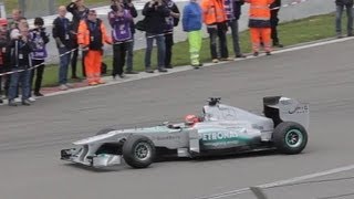 Michael Schumacher im F1 startet in Richtung Nordschleife [upl. by Ratha]