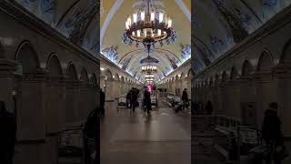 Exploring Moscows Busiest Metro Station Komsomolskaya Early Morning [upl. by Lombardo681]