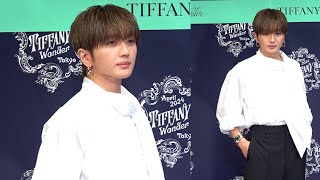 Nissy、爽やかなホワイトシャツで登場 色気溢れる大人の表情で会場魅了 『ティファニー ワンダー』オープニングイベント [upl. by Rycca]