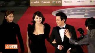 Kim Hye Soo 31st Blue Dragon Film Awards 2010 Redcarpet Video [upl. by Tnomel]