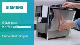 Siemens EQ9 Die Brüheinheit richtig entnehmen amp reinigen [upl. by Raimund]