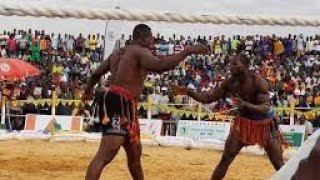 Issaka issaka vs Mahi Chakirou de Zinder lutte traditionnelle nigérienne 2024 [upl. by Aliuqet]