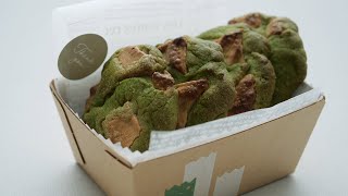 溶かしバターでさらに美味しいホワイトチョコと抹茶のクッキー♡  White Chocolate Chunk Cookies [upl. by Rey]