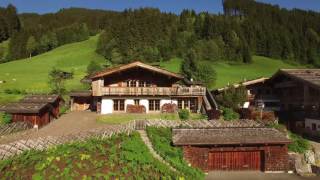 Die Bärenhütte im Sommer LuxusJagdhütte in Jochberg Kitzbühel [upl. by Enirahtac]