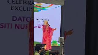 Siti Nurhaliza  Pudar Live at Malaysia Fest 2024 Singapore Expo Hall 5 [upl. by Elyl]