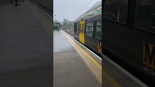 Tyne and Wear Metro 4078 arriving at Tynemouth for St James [upl. by Yelrahs244]