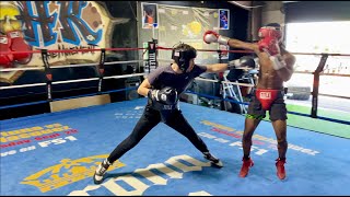 TECHNICAL SPARRING AT THE BOXING GYM [upl. by Zannini]