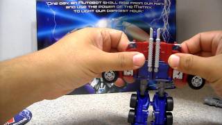 SDCC 2011 Transformers Prime First Edition Optimus Prime Review en Español [upl. by Claiborne]