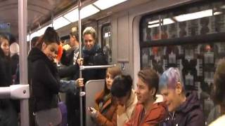 Lachen in der UBahn  official [upl. by Drahcir905]