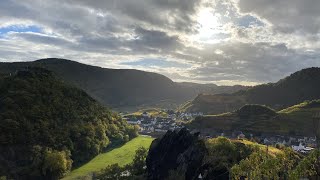 Wandern im Ahrtal  Der Rotweinwanderweg 2022 AltenahrMayschossDernau [upl. by Kcirdes]