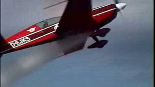 Crazy Flight by Peter Besenyei 2 AEROBATICS JAPAN 2001 [upl. by Hubey]