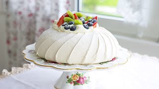 PAVLOVA TORTA  4 trika za savršenu Pavlovu [upl. by Carine]