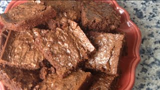 RECETTE Brownie au chocolat [upl. by Adnilim340]