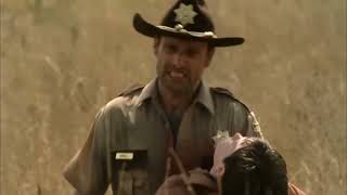 The walking dead S02E02Rick runs to Hershel Farm after Carl was shot [upl. by Dimah]