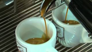 Tutorial técnicas de Barista para preparar un buen café [upl. by Asilad]