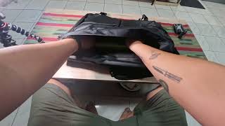 BaguInOut Timbuk2 Especial Stash Messenger Bag  juanminuteshot teykjuan [upl. by Alya]