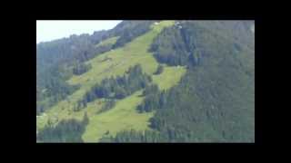 Gleitschirmflieger in Kössen  Tirol [upl. by Ashlin]