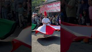 Penari Sufi berputarputar di Jalan [upl. by Charmian]