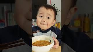 Todays fourth meal is Shanxi knifecut noodles Eat independently Dry rice baby is online Cut [upl. by Gnex]