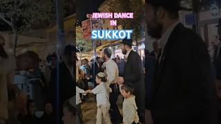 JEWS DANCE AND CELEBRATE SUKKOT JERUSALEM ISRAEL DURING THE WAR BEN YESHUA ST [upl. by Nuawd]