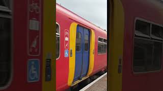 455 Arrives into Clapham Junction with a 2 tone [upl. by Thor]