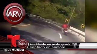 Video muestra accidente de motocicleta en Guatemala  Al Rojo Vivo  Telemundo [upl. by Naerad543]