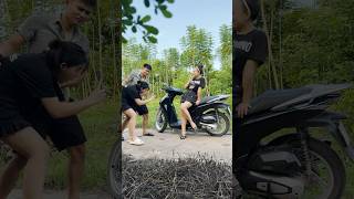 Please make way for me😂🤣Daily life of a couple trending funny couple tiktok natuan [upl. by Thurmond]