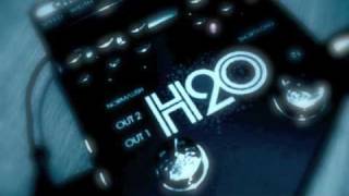 VISUAL SOUND H2O V2 LIQUID CHORUS amp ECHO DELAY Effects Pedal Karnivool New Day [upl. by Anegroeg]