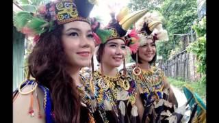 Kecantikan wanita Dayak Kalimantan [upl. by Asor490]