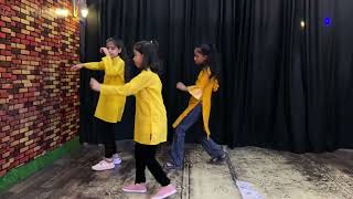 Udi Udi Jaye Song Raees Movie  Shah Rukh Khan Song Dance Video  Garba Dance  Kids Steps Video [upl. by Srini596]