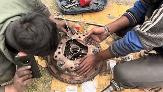 Tata 2515 gb 60 clutch plate finger setting  Subratamechanic [upl. by Anitsirk]