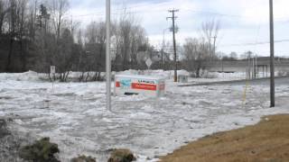 Inondation à Victoriaville [upl. by Nrobyalc679]