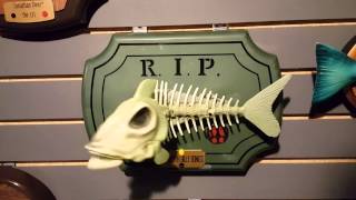 Big Mouth Billy Bones Singing Skeleton fish reupload [upl. by Noved269]