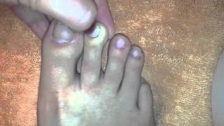 Faire une pédicure réussie  Astuce beauté des pieds Conseil beauté [upl. by Animlehliw601]