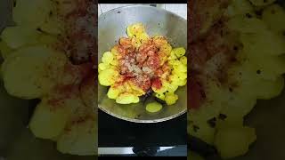 Sorisa bata aalu bhaja potatorecipe ricedish odiadish homefood easyrecipe shortvideo food ✨💫✨ [upl. by Ninon]