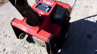 Toro CCR 2000E Snow thrower [upl. by Lebam]