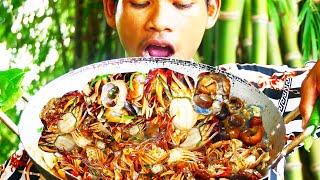 Tasty Fried Crab With Green Onion Asian Cooking Recipe Dad Fried Crab To Eat With Monkey amp Puppy [upl. by Emalee]