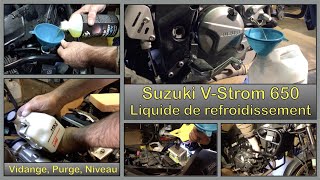 Vidange liquide de refroidissement Moto Suzuki VStrom [upl. by Carothers746]