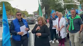 AGGRESSIONE MEDICI NUOVO SIT IN A FOGGIA [upl. by Esirec]