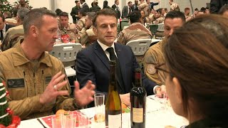 Le Noël de Macron avec les troupes  AFP [upl. by Brasca915]